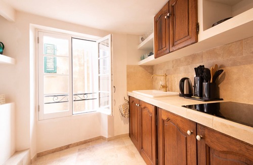 Old Town House | A Breathtaking Townhouse in the heart of Saint-Tropez