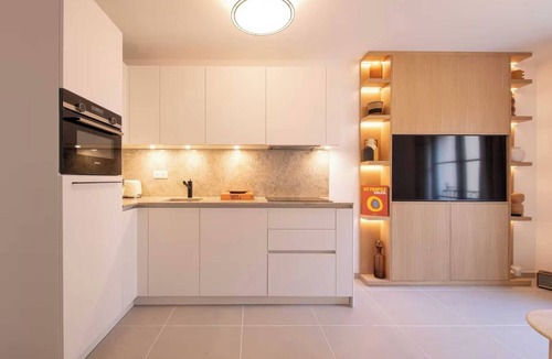 Saint-Tropez City Centre Apartment | A/C apartment with 1BDR/4P - Place des Lices - Saint Tropez