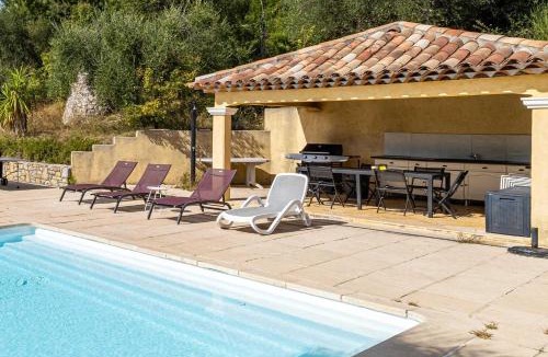 Le Tignet Apartment | A C House 4BR 10P with Pool – 40 min from Cannes