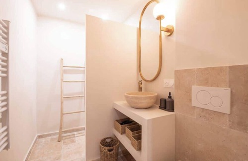 Saint-Tropez City Centre Apartment | A Charming Studio in the Heart of Saint-Tropez