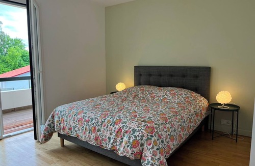 Briscous Apartment | A peaceful spot surrounded by nature near the ocean, with a view of the Pyrenees! Perfect for 8 people!