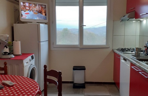 Arette Apartment | A vacation rental at the foot of the mountain, close to all amenities.