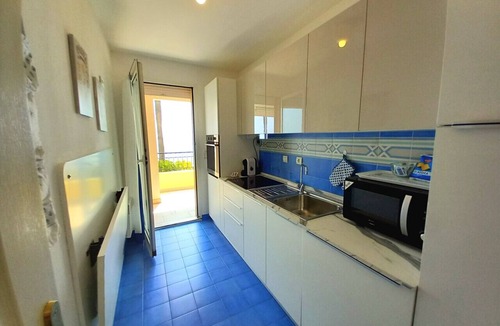 Menton Apartment | Admiral - Three-room apartment facing the sea