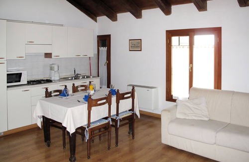 Fossalta Maggiore Apartment | Agriturismo Rechsteiner by Interhome
