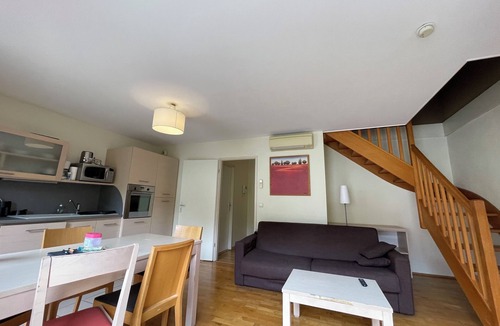Divonne-les-Bains Apartment | Air-conditioned duplex 73m² lake front, near Switzerland, luxury shower & bathtub