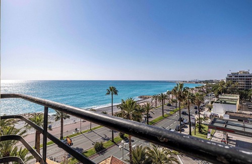 Fabron Apartment | Air-conditioned Seafront Apartment – Nice