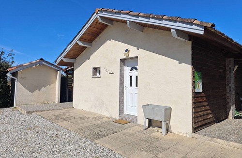 Clermont House | Air-conditioned self-catering cottage - Private terrace - Heated swimming pool