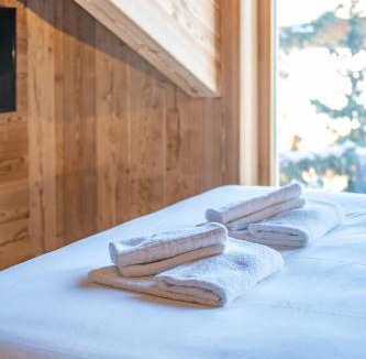 Jeux Apartment | Alpe d'Huez Houses - Chateau Noir - Grand standing pour 4 ou 5, Sauna, Fitness, Babyfoot