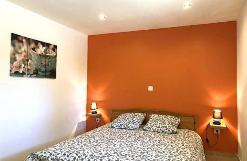 Echassieres House | Ancienne longère rénovée avec piscine privative et animaux admis - FR-1-489-201