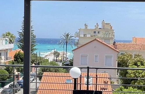 Roquebrune-Cap-Martin Apartment | Apartment in Villa Jacaranda - Roquebrune Cap Martin, Alpes Maritimes