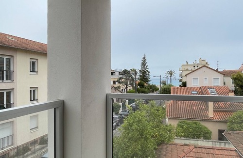 Roquebrune-Cap-Martin Apartment | Apartment in Villa Jacaranda - Roquebrune Cap Martin, Alpes Maritimes