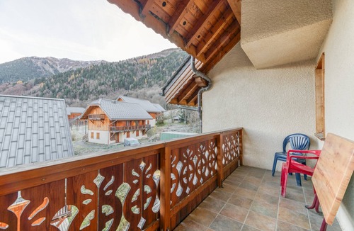 Saint-Colomban-des-Villards Apartment | Apartment "Le Ressoutan" with Mountain View and Balcony