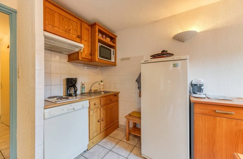 Saint-Colomban-des-Villards Apartment | Apartment "Le Bon Mollard" with Mountain View and Balcony