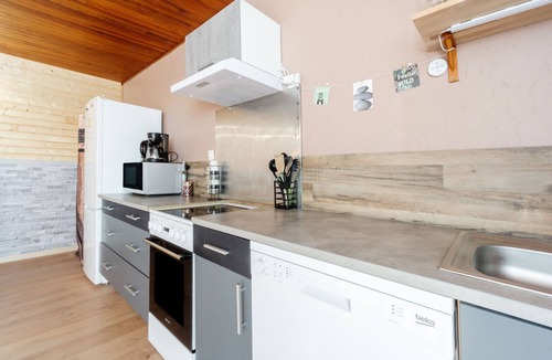 Saint-Martin-sur-la-Chambre Apartment | Apartment "Gîte Zen Attitude" with Mountain View, Private Hot Tub and Wi-Fi