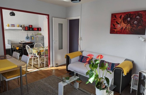 Barbezieux-Saint-Hilaire Apartment | Apartment with private terrace - 6 guests