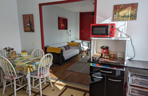 Barbezieux-Saint-Hilaire Apartment | Apartment with private terrace - 6 guests