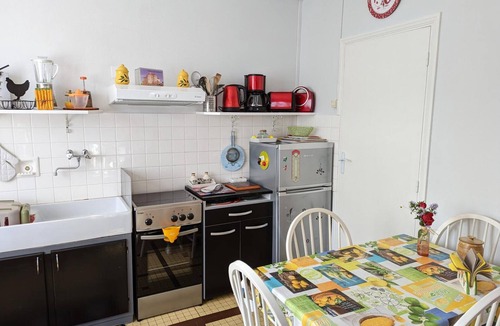 Barbezieux-Saint-Hilaire Apartment | Apartment with private terrace - 6 guests
