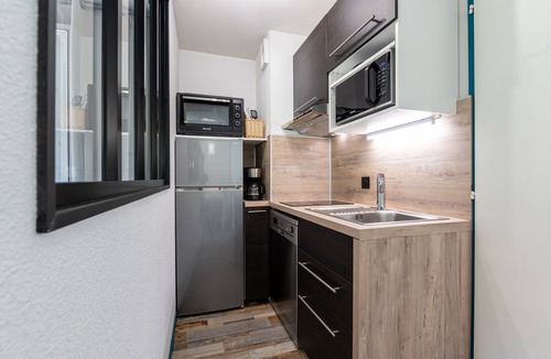 Saint-Francois-Longchamp Apartment | Apartment 'Appartement 4-6 Personnes' with Mountain View, Balcony and Wi-Fi