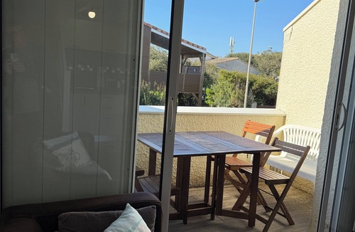 Hourtin-Plage Apartment | Apartment 150 m from Hourtin beach - 4 to 6 people