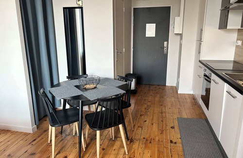 Chatel-Guyon Apartment | Apartment 4 persons air-conditioned 1 bedroom + sofa bed Puy de Cômes 203