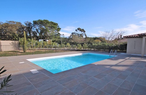 Sainte-Maxime Apartment | Apartment for 4 people – Swimming pool residence – Air conditioning – WiFi – Sainte Maxime