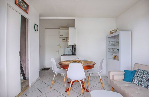 Saint-Hilaire-de-Riez Apartment | Apartment 'Appartement Vue Mer 50m De La Plage' with Sea View and Balcony
