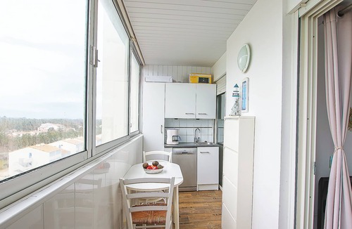 Saint-Hilaire-de-Riez Apartment | Apartment 'Appartement Vue Mer 50m De La Plage' with Sea View and Balcony