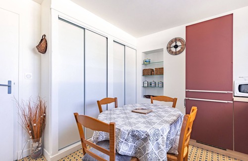Saint-Pierre-d'Oleron Apartment | Apartment in Saint-Pierre-d’Oléron with Private Terrace, Garden, and Wi-Fi