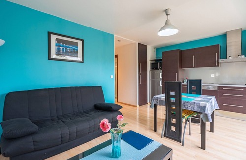 Saint-Simon-de-Bordes Apartment | Apartment 'Le Clos Du Champ De L'Amour - Ile D'Oléron' with Private Pool and Air Conditioning