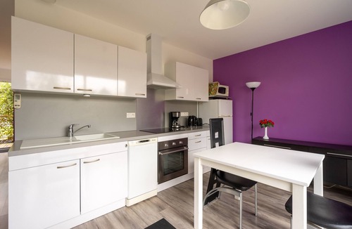 Saint-Simon-de-Bordes Apartment | Apartment 'Le Clos Du Champ De L'Amour - Talmont' with Private Pool, Wi-Fi & AC