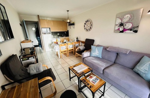 Bourgenay Apartment | Apartment for 4–6 people with port view, Port Bourgenay