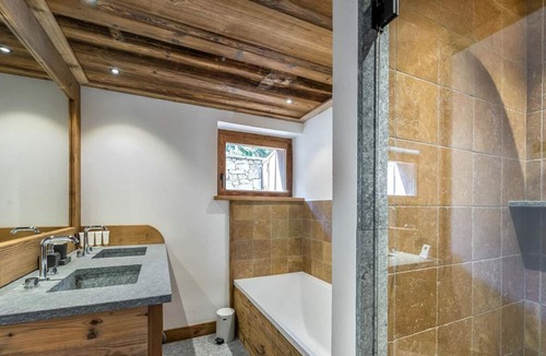 Val-d'Isere Villa | Apartment Heureuse - Three Bedroom Villa, Sleeps 8