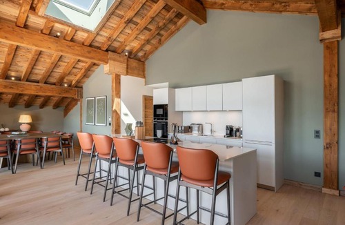 Cognet Apartment | Apartment Hirondelle Alpe D'Huez - by EMERALD STAY
