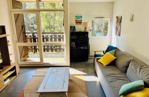 Maubuisson Apartment | Apartment in Maubuisson with terrace, 5 min walk from the lake and close to the ocean