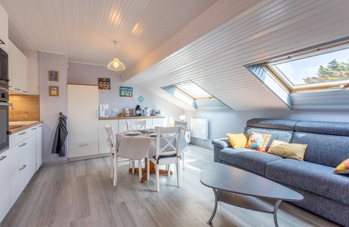 Chateau-d'Olonne Apartment | Apartment 'Les Hauts Du Lac' with Lake View and Wi-Fi