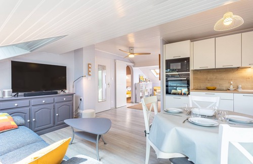 Chateau-d'Olonne Apartment | Apartment 'Les Hauts Du Lac' with Lake View and Wi-Fi