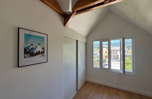 Massingy Apartment | Apartment 'Les Jardins De Vergona' with Mountain View, Shared Garden and Wi-Fi