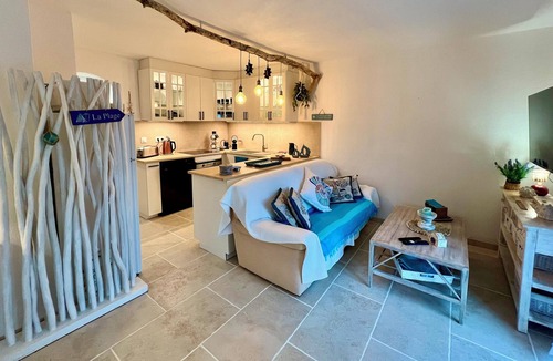 Sainte-Maxime Apartment | Apartment/Mazet with garden (150m2) and sea view in a quiet location near the town center