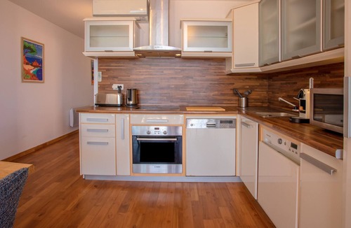 Le Trayas Apartment | Apartment 'Sea View' with Wi-Fi and Air Conditioning