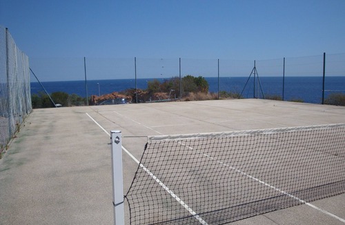 Le Trayas Apartment | Apartment sleeps 5 with sea view and private garden