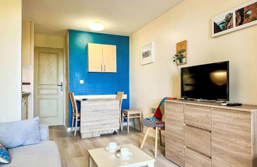 Cap Esterel Apartment | Apartment Village Cap Estérel - L'Esquinade-108 by Interhome