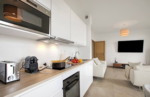 Les Baumettes Apartment | Apartment With Ocean View, Nice, France