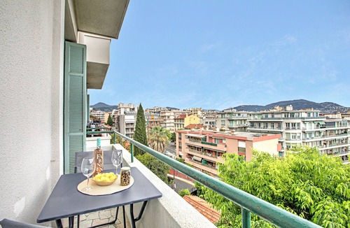 Les Baumettes Apartment | Apartment With Ocean View, Nice, France