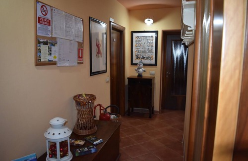 Colà Di Lazise House | APARTMENT WITH SEPARATE ENTRANCE AND PRIVATE GARDEN