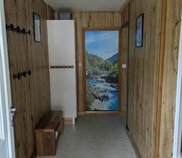 Saint-Martin-sur-la-Chambre Apartment | Appartement 4 personnes