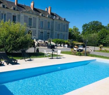 Saint-Philbert-de-Grand-Lieu Apartment | Appartement LOGIS DU CHATEAU DES MARAIS - pour 2 à 3 PERSONNES