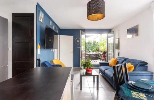 Eysines Apartment | Appart avec 3 chambres au pied du TRAM avec internet !