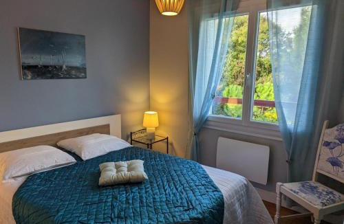 Barbezieux-Saint-Hilaire Apartment | Appartement avec terrasse privée - 6 pers. - FR-1-653-293