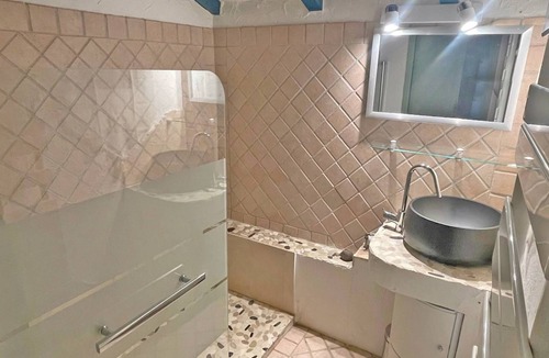 Guerrevieille Apartment | Appartement à 5 Minutes à Pied de la Plage des Cigales