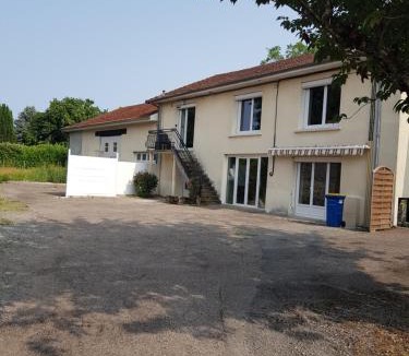 Beaune-les-Mines Apartment | Appartement à Limoges